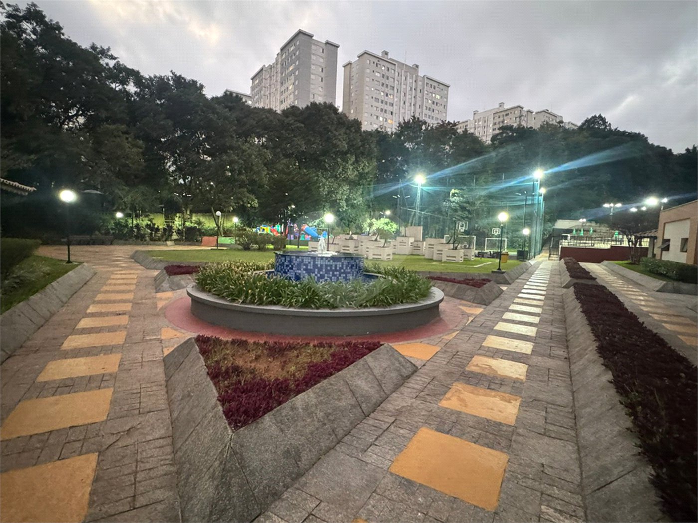 Apartamento para alugar com 2 quartos, sendo 1 suíte, em Jardim Íris, São Paulo, SP
