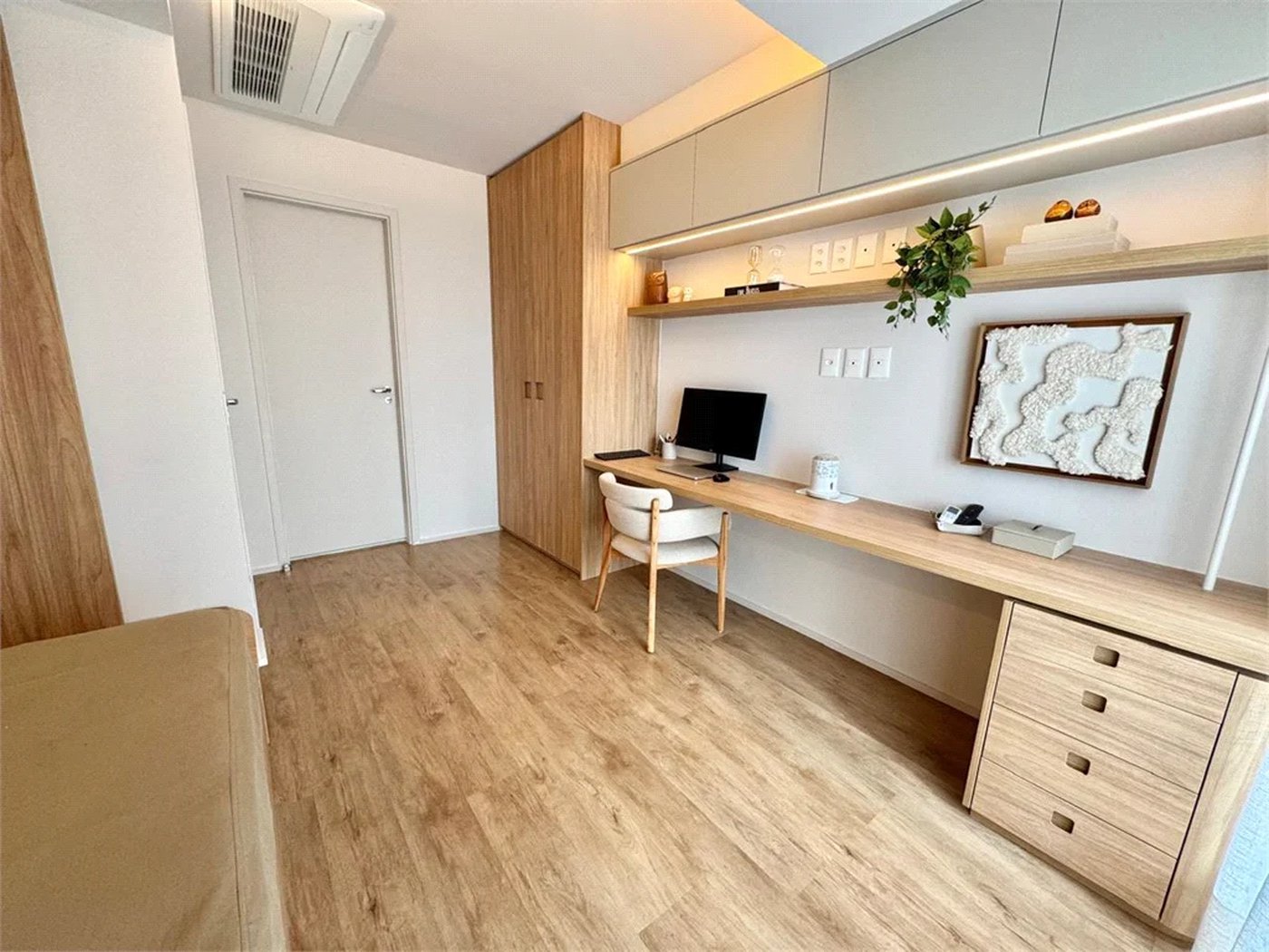 Apartamento à venda com 3 suítes em Jardim das Acácias, São Paulo, SP