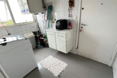 Apartamento à venda com 4 quartos, sendo 3 suítes, em Vila Andrade, São Paulo, SP