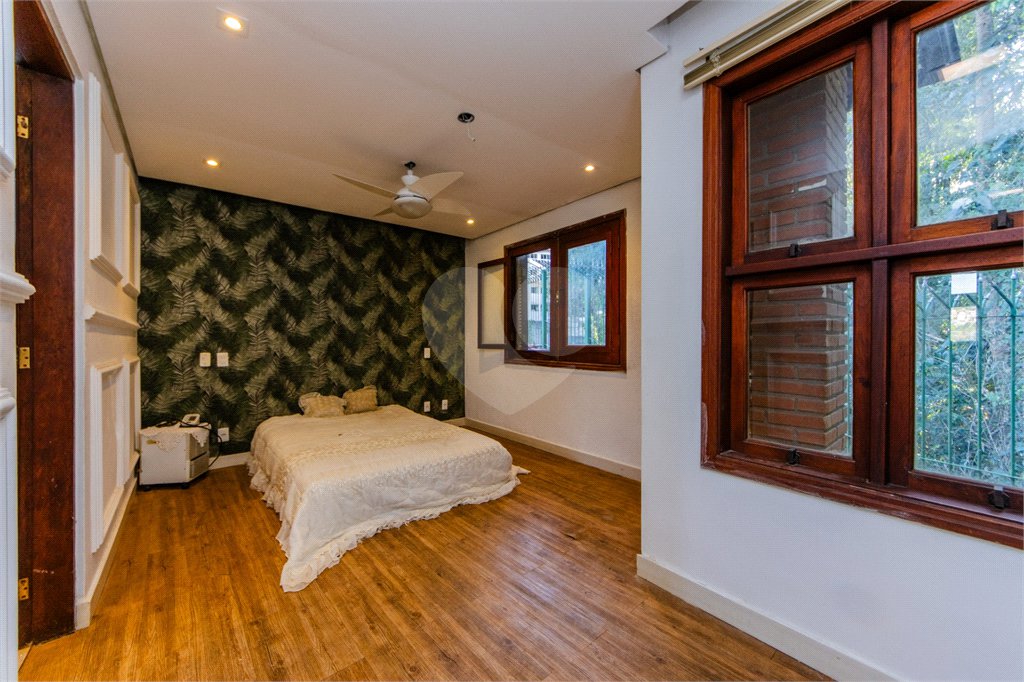 Casa à venda ou para alugar com 4 quartos, sendo 3 suítes,  no condomínio Da Serra, São Paulo - SP