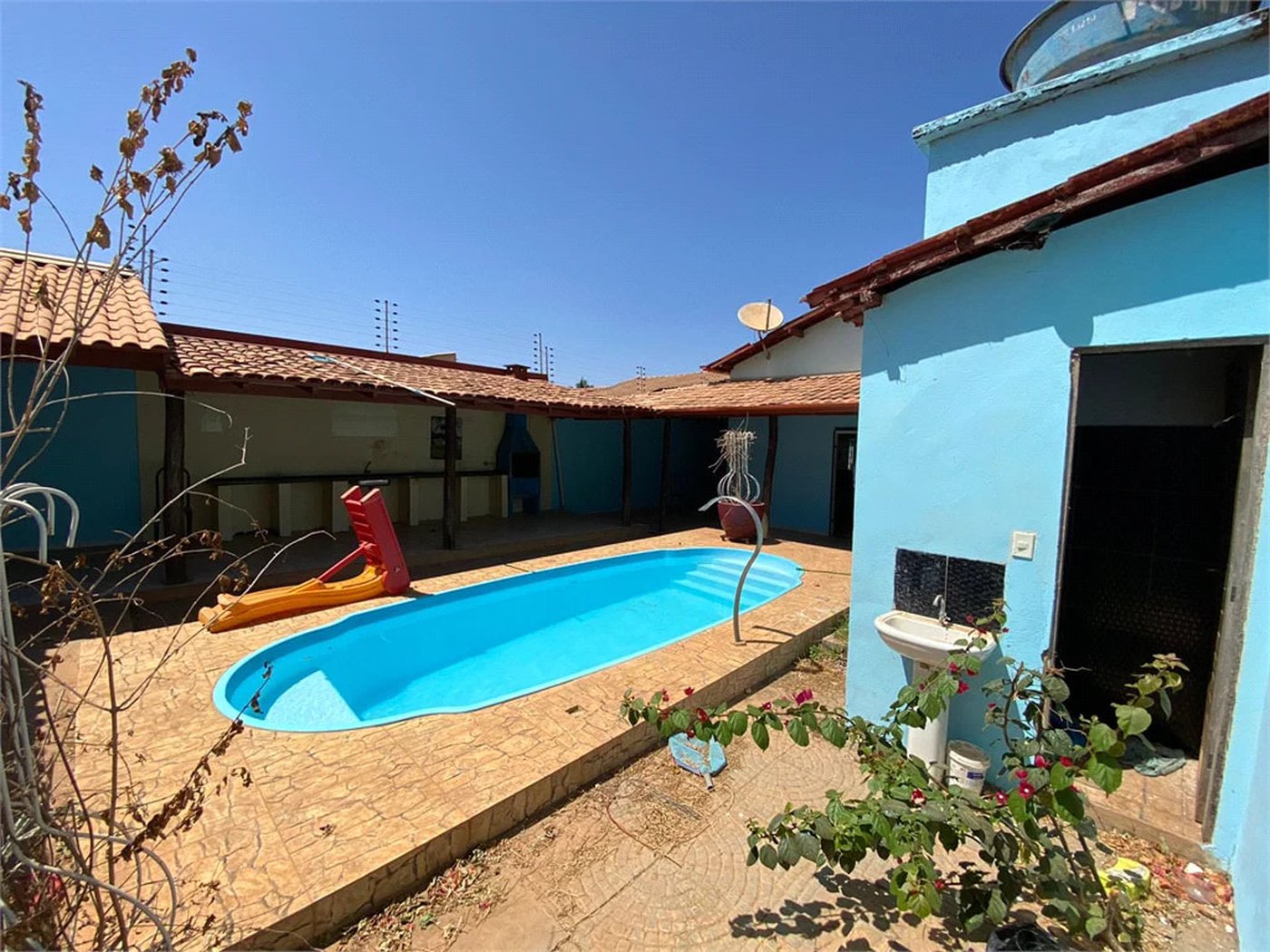Casa à venda com 3 quartos, sendo 1 suíte, em São Félix, Balsas, MA