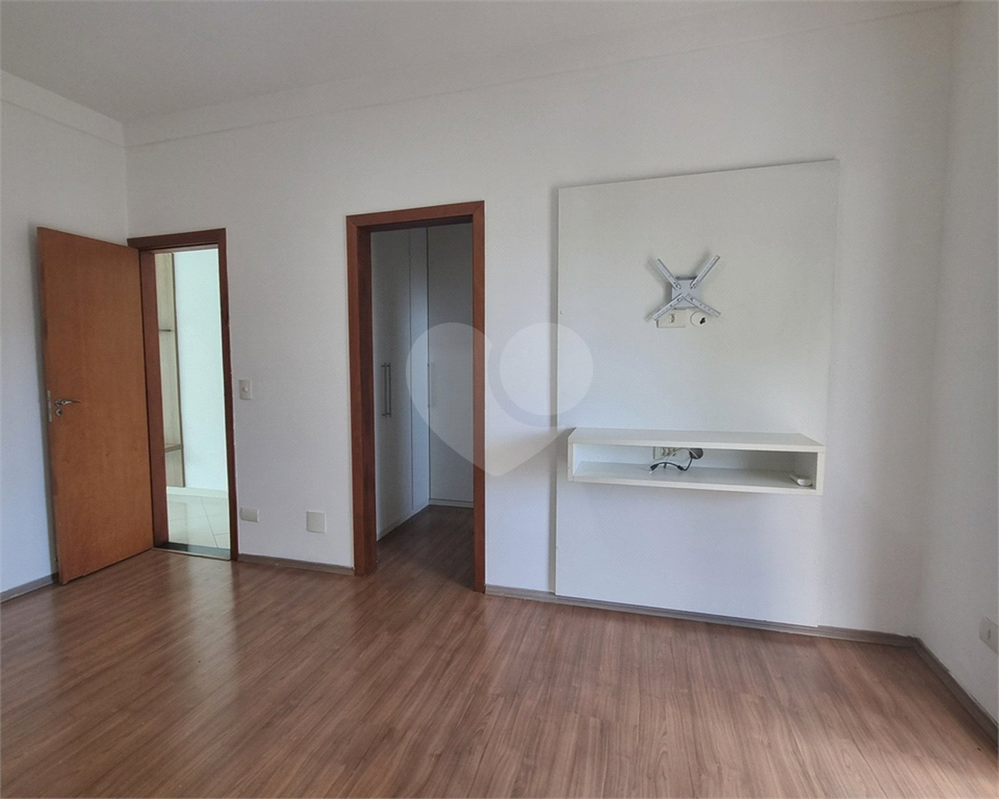 Casa à venda com 4 suítes no condomínio Mont Blanc, Sorocaba - SP