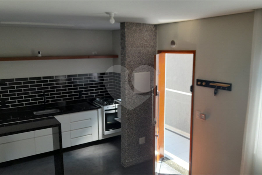 Casa à venda com 2 suítes no condomínio Residencial Matos, São Paulo - SP
