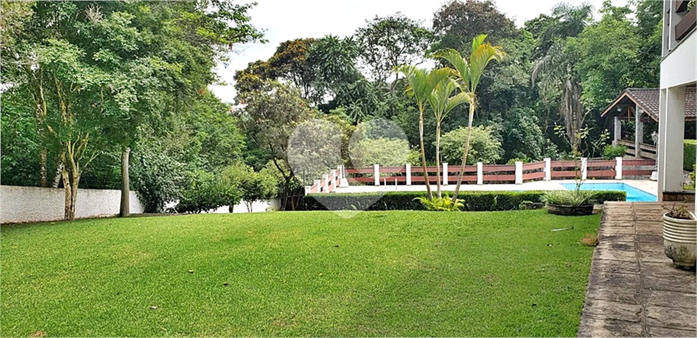 Casa à venda com 4 suítes no condomínio Alpes da Cantareira, Mairiporã - SP