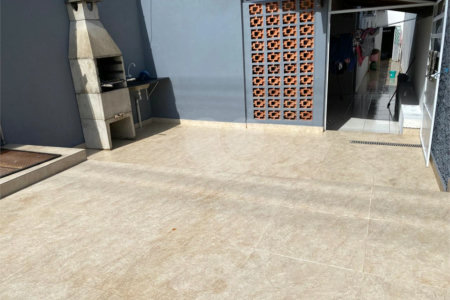 Casa à venda com 2 quartos em Vila Lavínia, Mogi das Cruzes, SP