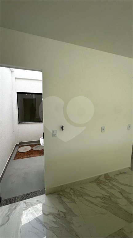 Casa à venda com 2 quartos, sendo 1 suíte, no condomínio Parque Guará, Rio de Janeiro - RJ
