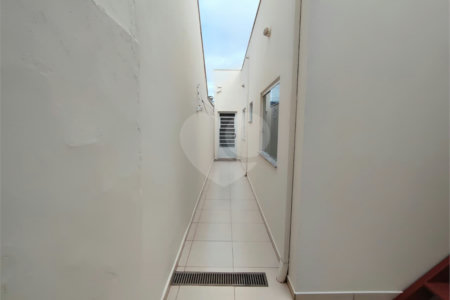 Casa para alugar com 3 quartos, sendo 1 suíte,  em Jardim Itália, Itapetininga, SP