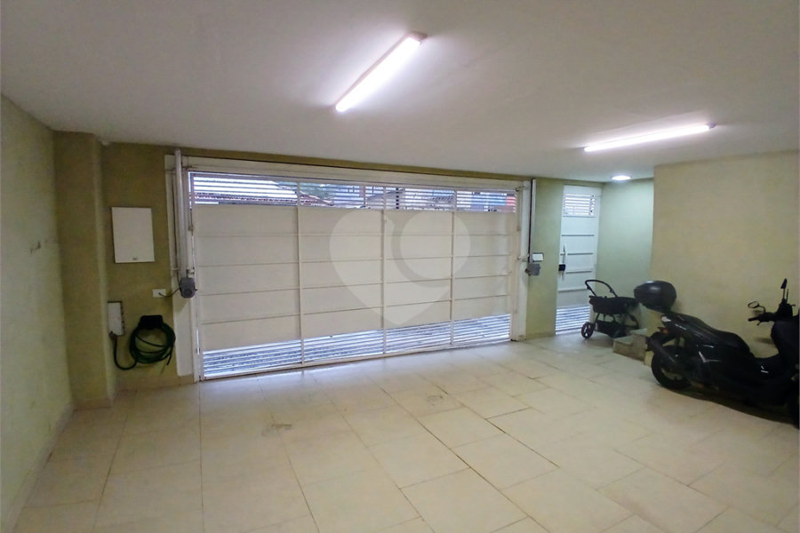 Sobrado à venda com 3 suítes em Santana, São Paulo, SP