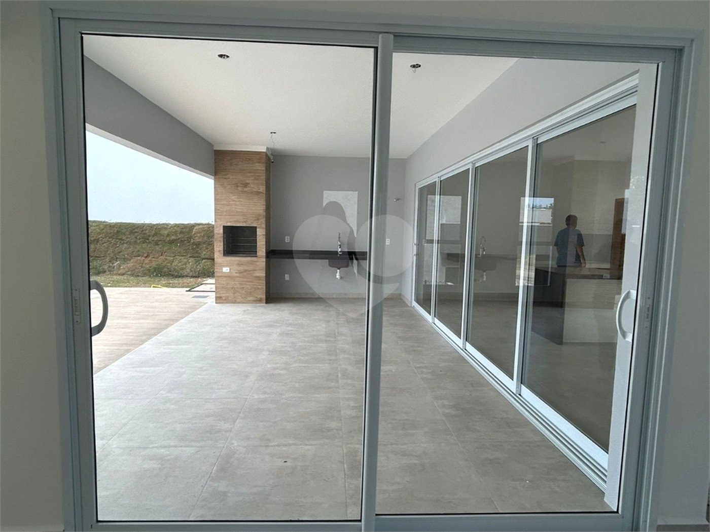 Casa à venda com 3 suítes no condomínio Vida Real, Itupeva - SP