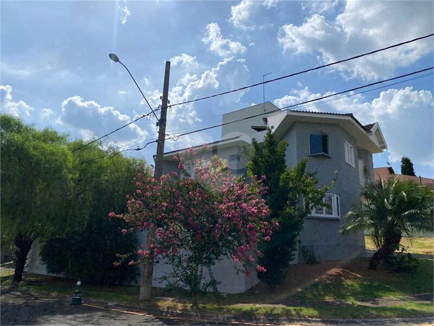 Casa à venda ou para alugar com 6 quartos, sendo 3 suítes,  no condomínio Portal de Itaici, Indaiatuba - SP