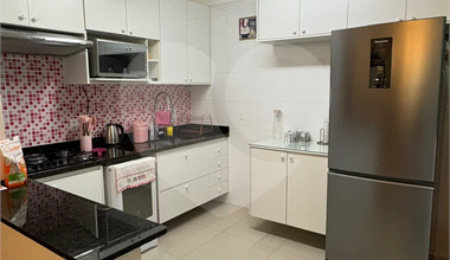 Casa à venda com 2 suítes no condomínio Santana, São Paulo - SP