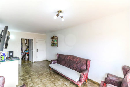 Apartamento à venda com 3 quartos, sendo 1 suíte, em Santo Amaro, São Paulo, SP
