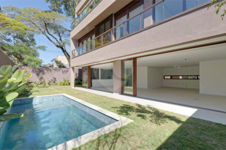 Casa à venda com 4 suítes no condomínio Casa Flora Badra, São Paulo - SP