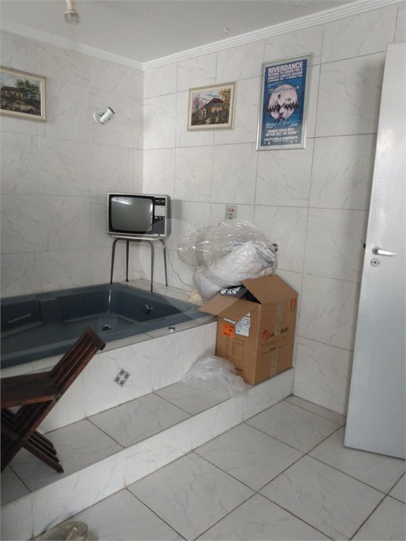 Casa à venda com 6 quartos, sendo 2 suítes, em Tremembé, São Paulo, SP