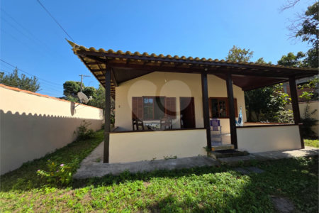 Casa à venda com 2 quartos, sendo 1 suíte, em Tucuns, Armação dos Búzios, RJ