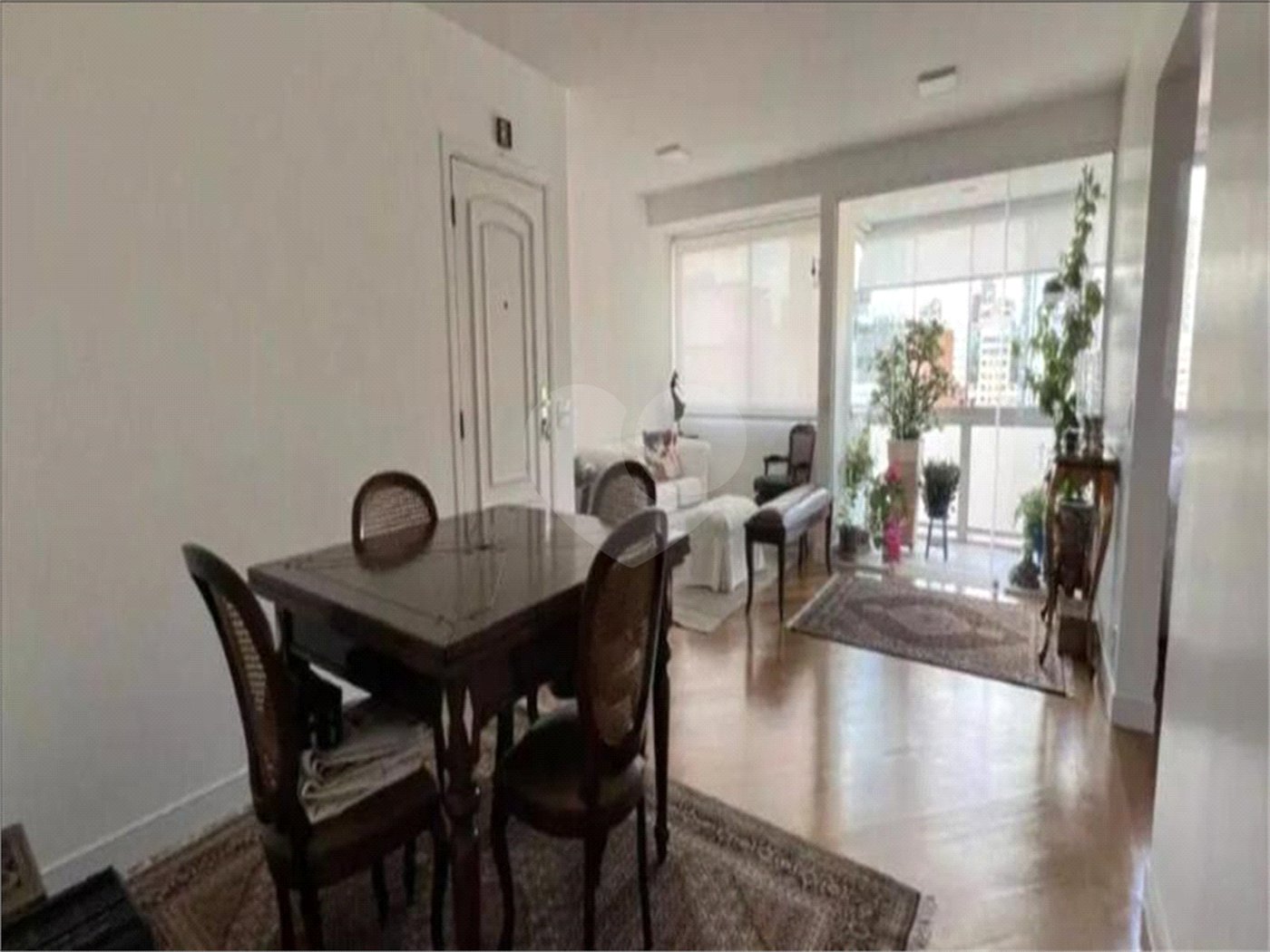 Apartamento à venda com 3 quartos, sendo 1 suíte, em Moema, São Paulo, SP