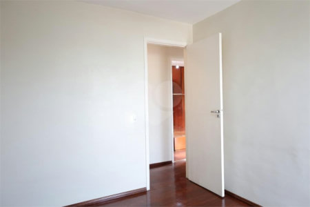 Apartamento à venda com 3 quartos, sendo 1 suíte, em Jardim da Campina, São Paulo, SP