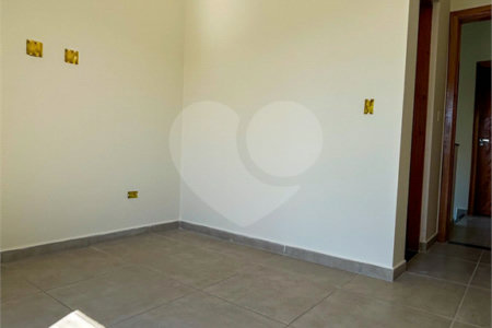 Casa à venda com 2 suítes em Vila Santa Helena, Atibaia, SP