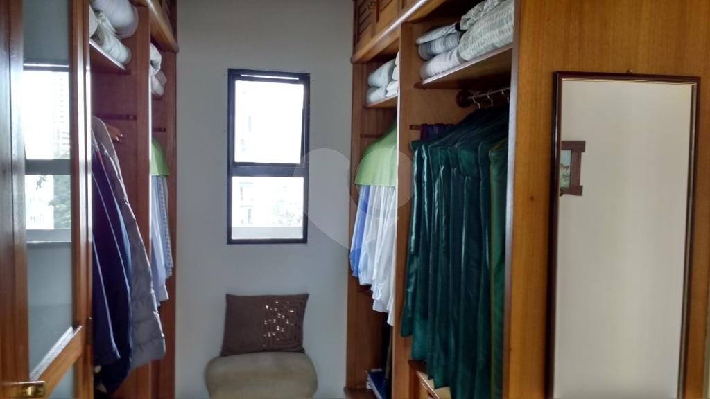 Apartamento à venda com 4 quartos, sendo 3 suítes, em Vila Andrade, São Paulo, SP