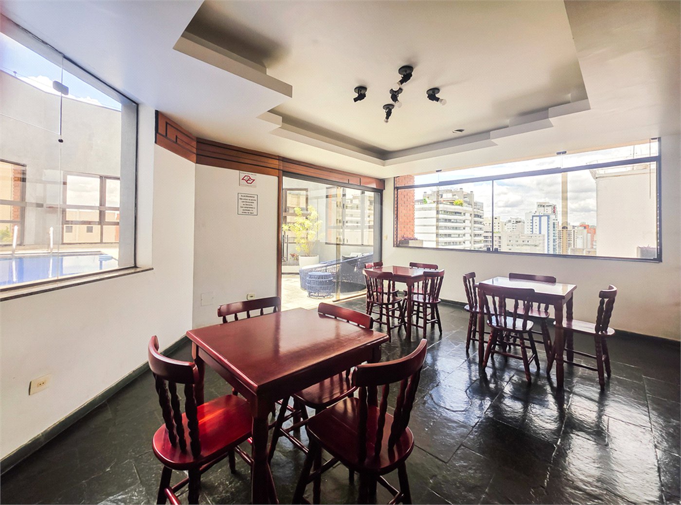 Apartamento à venda com 1 quarto em Indianópolis, São Paulo, SP