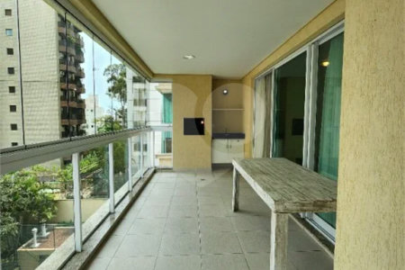 Apartamento à venda com 3 suítes em Santana, São Paulo, SP