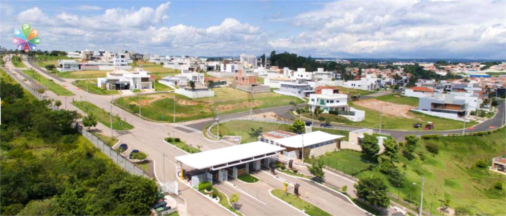 Terreno à venda no condomínio Central Parque, Salto - SP