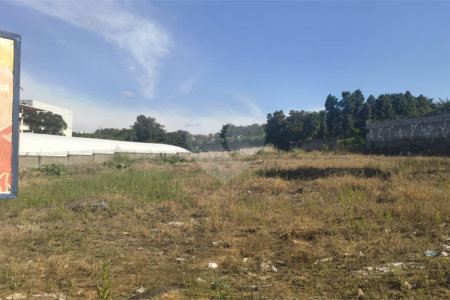 Terreno à venda em Itavuvu, Sorocaba, SP