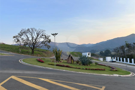 Terreno à venda no condomínio Portal Lamis I, Atibaia - SP