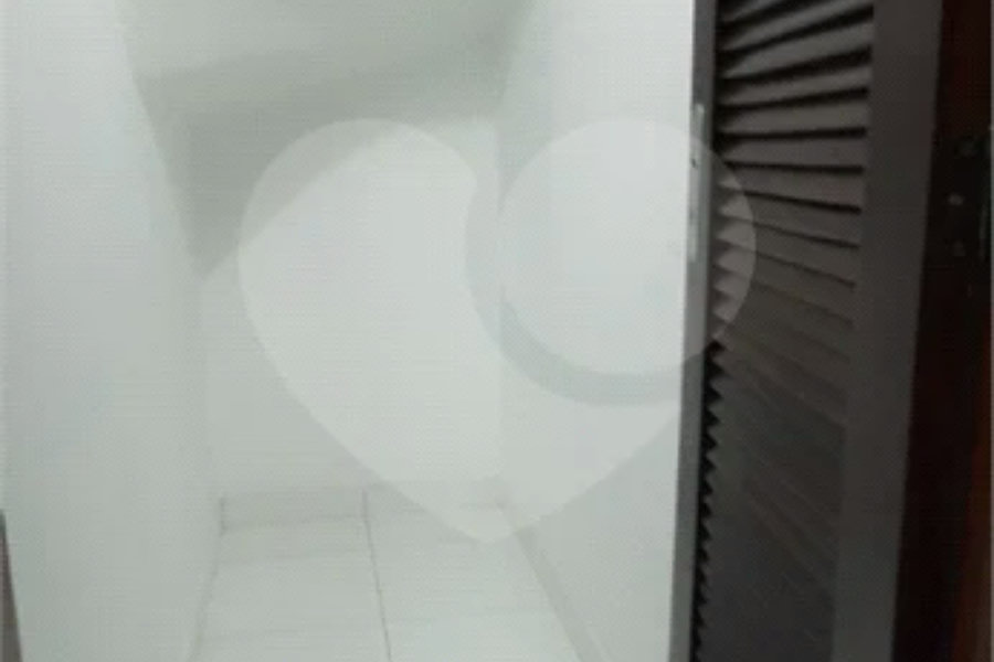 Sobrado à venda com 2 quartos em Jardim Itacolomi, São Paulo, SP