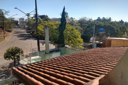 Sobrado à venda com 4 quartos, sendo 1 suíte,  em Parque dos Príncipes, São Paulo, SP