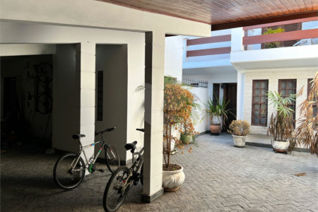 Casa à venda com 4 quartos, sendo 3 suítes, em Chácara Monte Alegre, São Paulo, SP