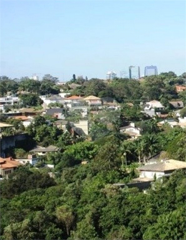 Apartamento à venda com 3 quartos, sendo 1 suíte,  em Vila Progredior, São Paulo, SP