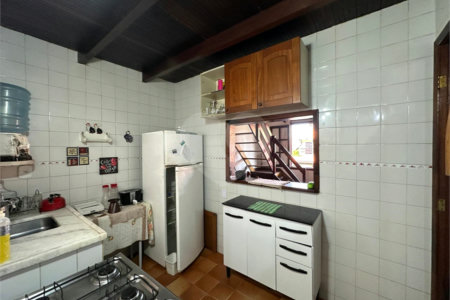 Casa em condomínio à venda com 2 quartos, sendo 1 suíte, em Ogiva, Cabo Frio, RJ