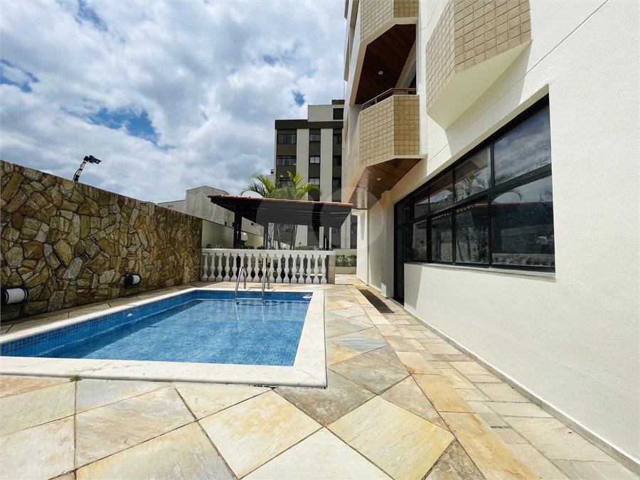 Apartamento pronto para mudar 69 m² c/ 2 Dormitórios e 1 Vaga -Condomínio Kentucky Próximo ao Shopping Metrópole!