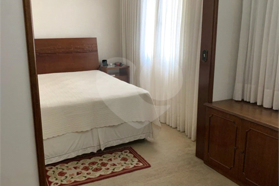 Sobrado à venda com 3 quartos, sendo 2 suítes, em Jardim São Bento, São Paulo, SP