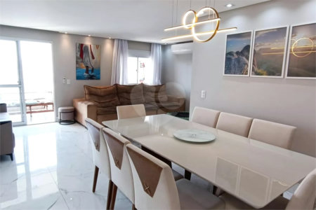 Apartamento à venda com 3 quartos, sendo 1 suíte,  em Jardim Vazani, São Paulo, SP