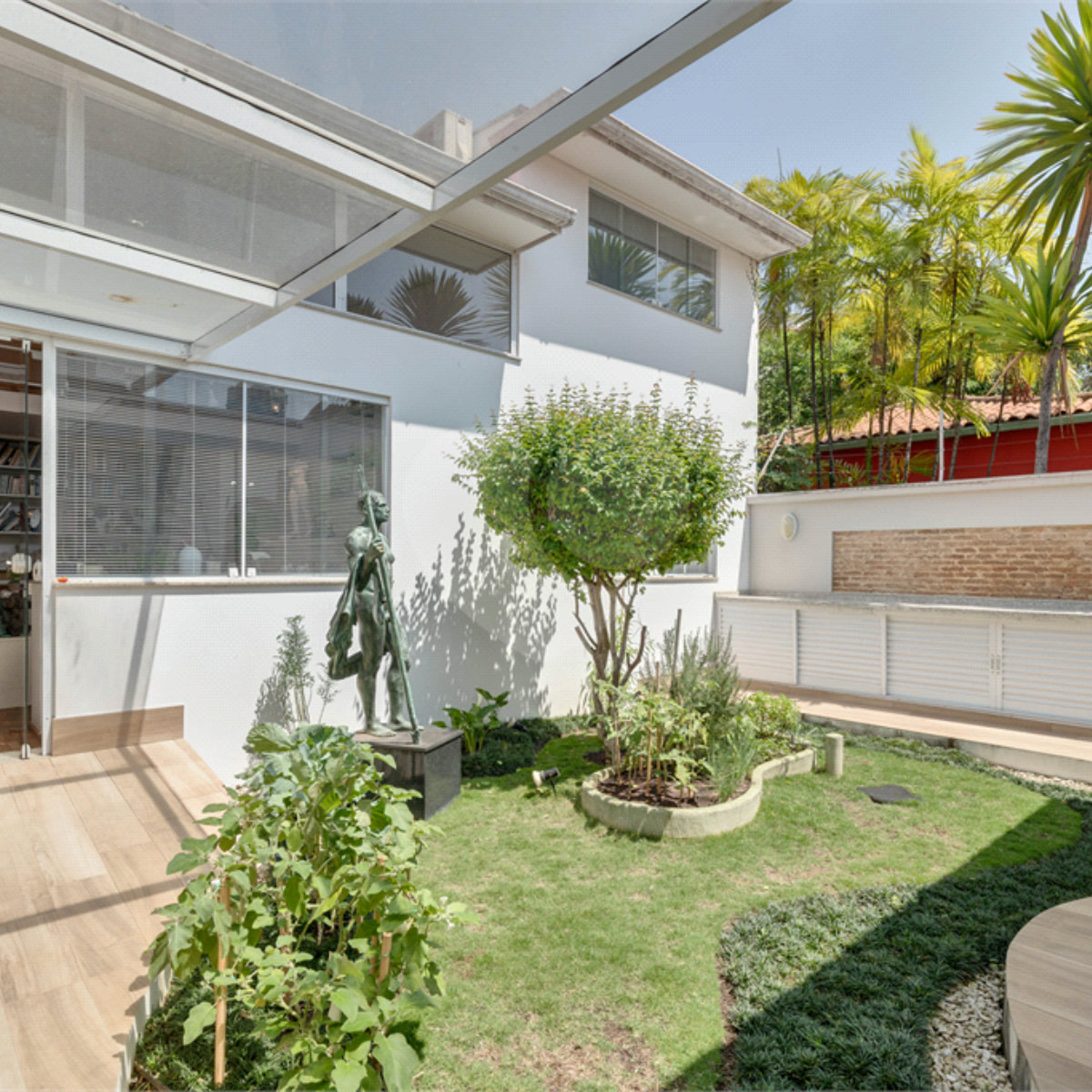 Casa Térrea à venda com 4 quartos, sendo 3 suítes, em Brooklin, São Paulo, SP
