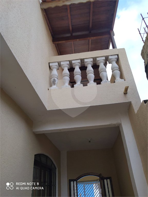 Sobrado à venda com 3 quartos, sendo 1 suíte,  em Vila Urupês, Suzano, SP