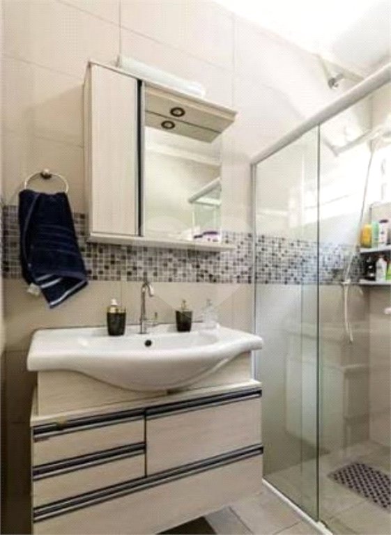 Sobrado à venda com 4 quartos, sendo 1 suíte,  em Vila Dalila, São Paulo, SP
