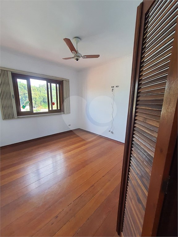 Sobrado à venda com 4 quartos, sendo 1 suíte, em Vila Pereira Barreto, São Paulo, SP