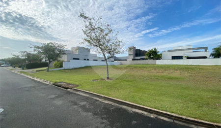 Terreno à venda no condomínio Alphaville Nova Esplanada 3, Votorantim - SP
