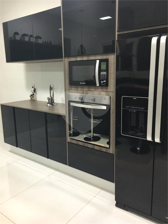 Casa à venda com 5 suítes no condomínio Residencial Tamboré 2, Santana de Parnaíba - SP