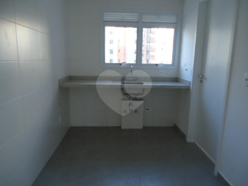 Apartamento à venda com 3 quartos, sendo 1 suíte, em Vila Suzana, São Paulo, SP