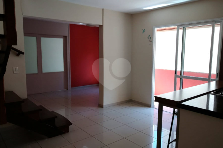 Cobertura à venda com 3 quartos, sendo 2 suítes,  em Lapa, São Paulo, SP