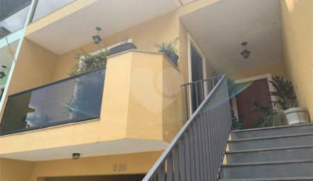 Sobrado à venda com 3 quartos, sendo 1 suíte,  em Imirim, São Paulo, SP