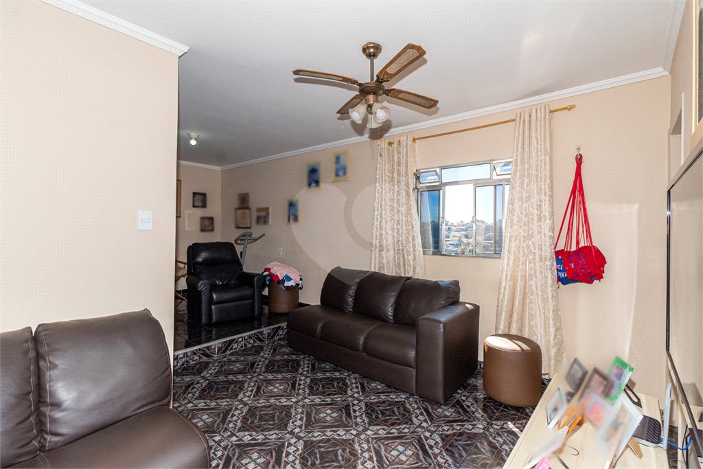 Casa à venda com 3 quartos, sendo 1 suíte, em Jardim Paris, São Paulo, SP