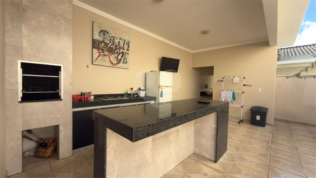 Casa à venda com 4 quartos, sendo 1 suíte,  no condomínio Portobello Sorocaba, Sorocaba - SP