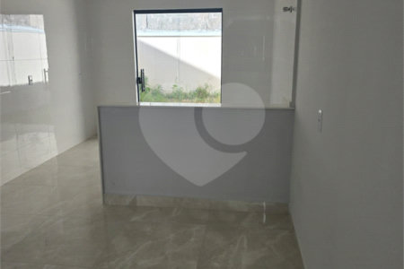 Sobrado à venda com 3 quartos, sendo 1 suíte,  em Jardim Cambuci, Mogi das Cruzes, SP