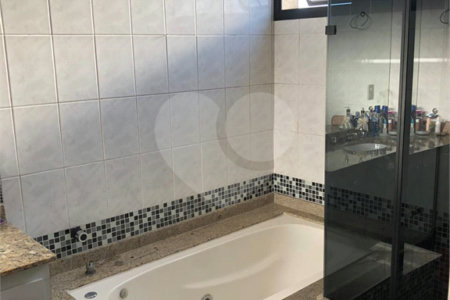 Cobertura à venda com 5 quartos, sendo 3 suítes, em Vila Andrade, São Paulo, SP