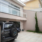 casa térrea na Vila Romana, 07 vagas de garagem, 4 quartos,, sendo 1 suíte amplo quintal.